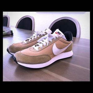Nike air tailwind